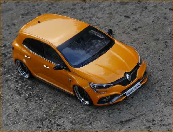 1:18 Renault Megane RS - Tonic Orange Edition -